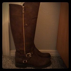 Guess boots never worn size 8.5